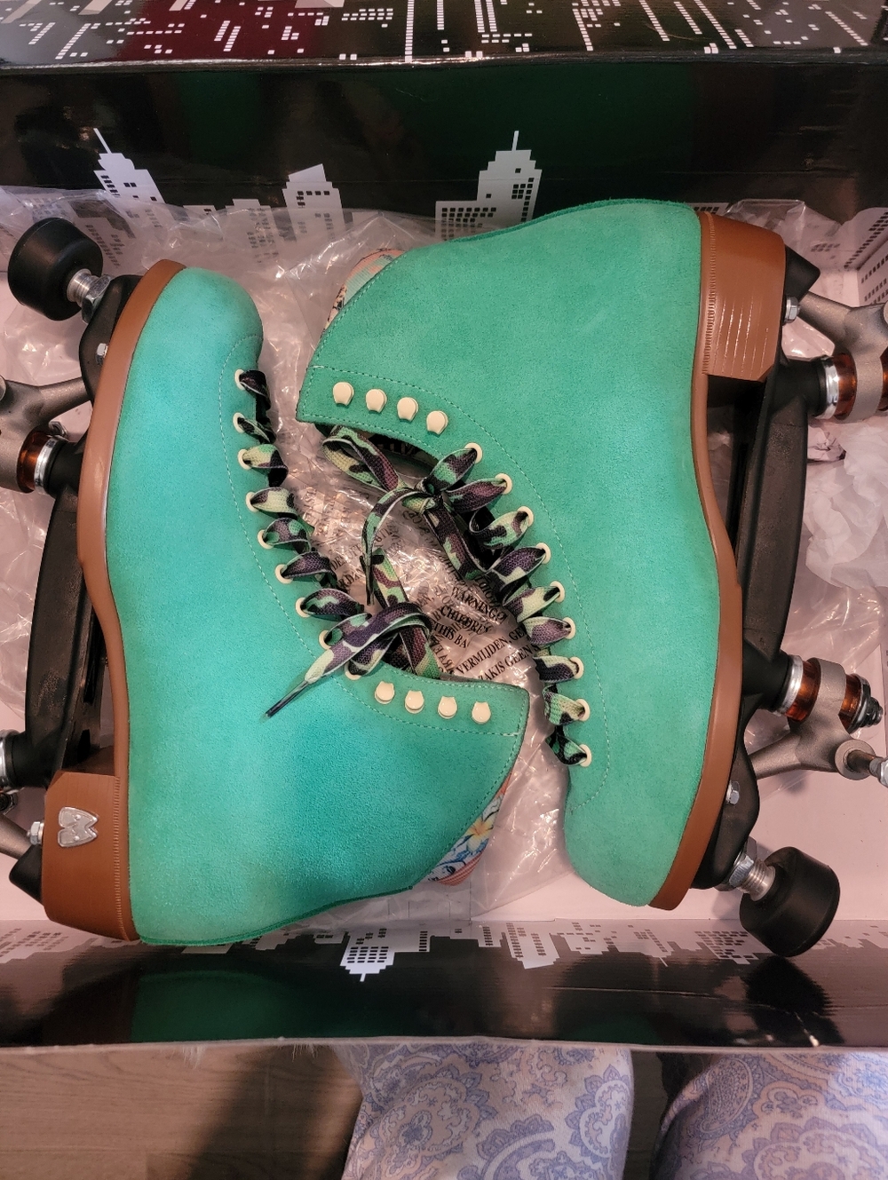Moxi Lollys in Floss Roller Skates Size 10